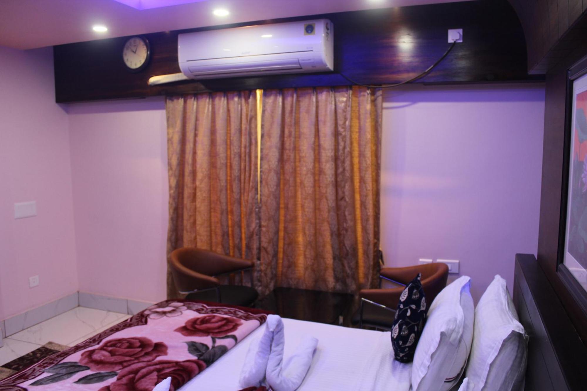 Gokul Plaza Hotel Bhubaneswar Eksteriør billede