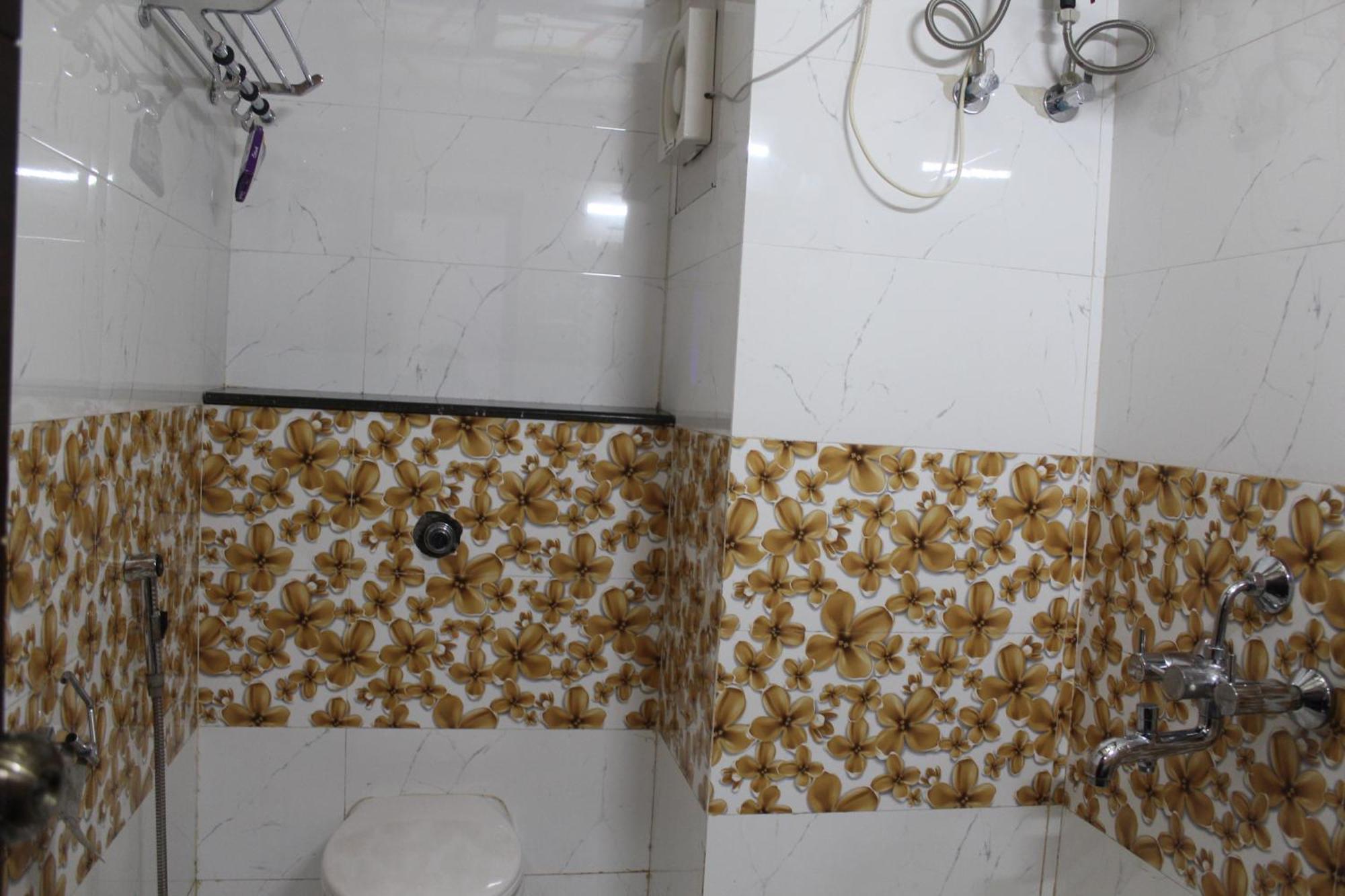 Gokul Plaza Hotel Bhubaneswar Eksteriør billede